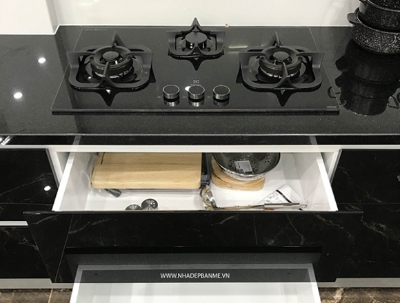 Tủ bếp anh Toản