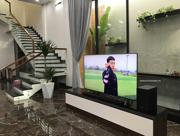 Phòng khách anh Toản