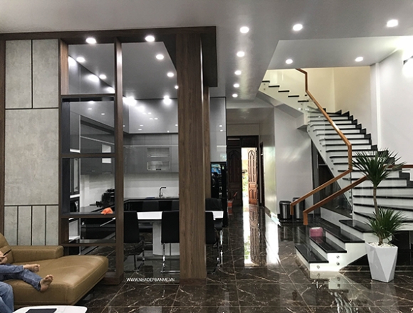 Phòng khách anh Toản