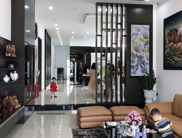 Phòng khách chị Nga